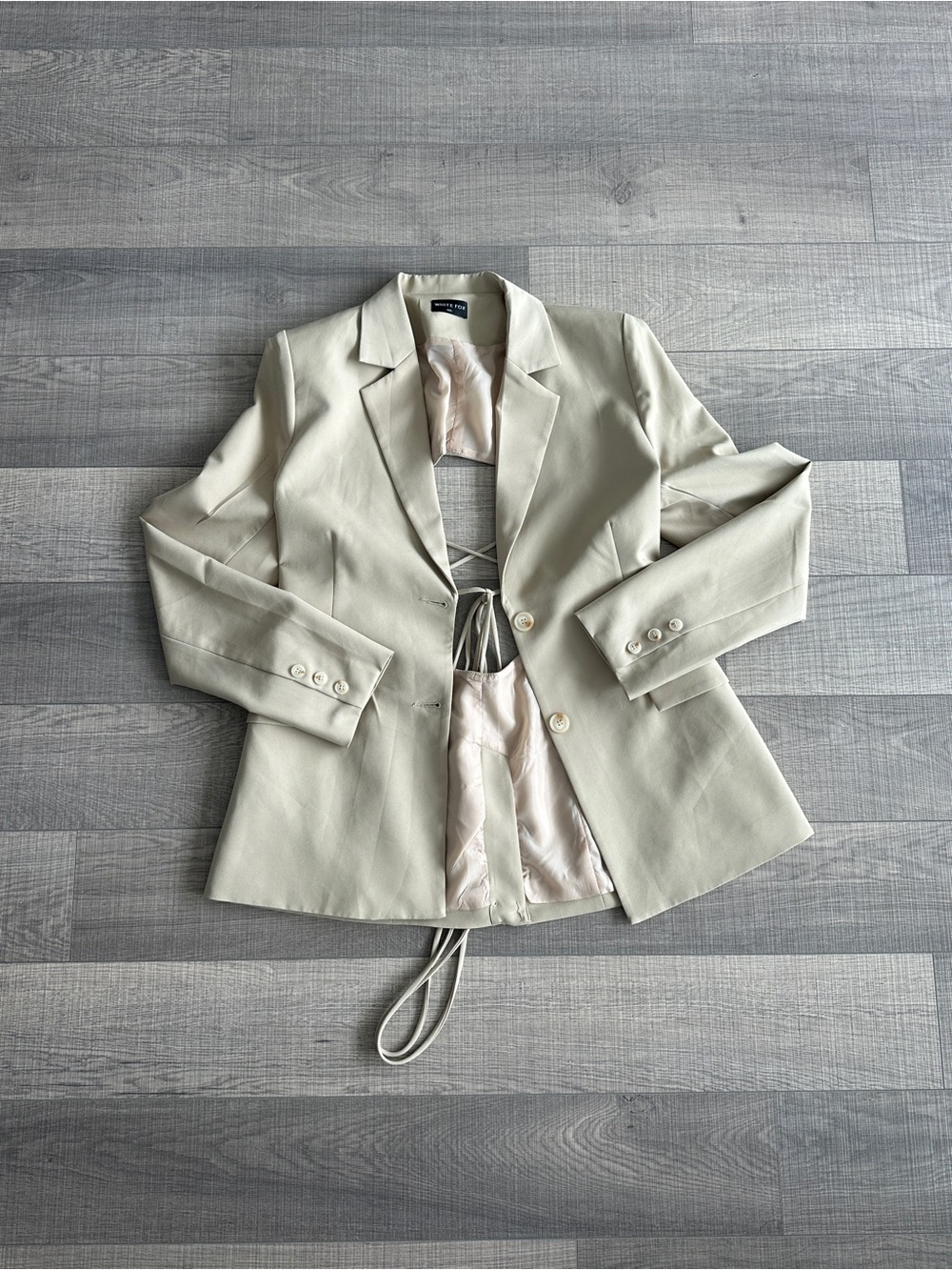 Whitefox cut out beige tailored Blazer